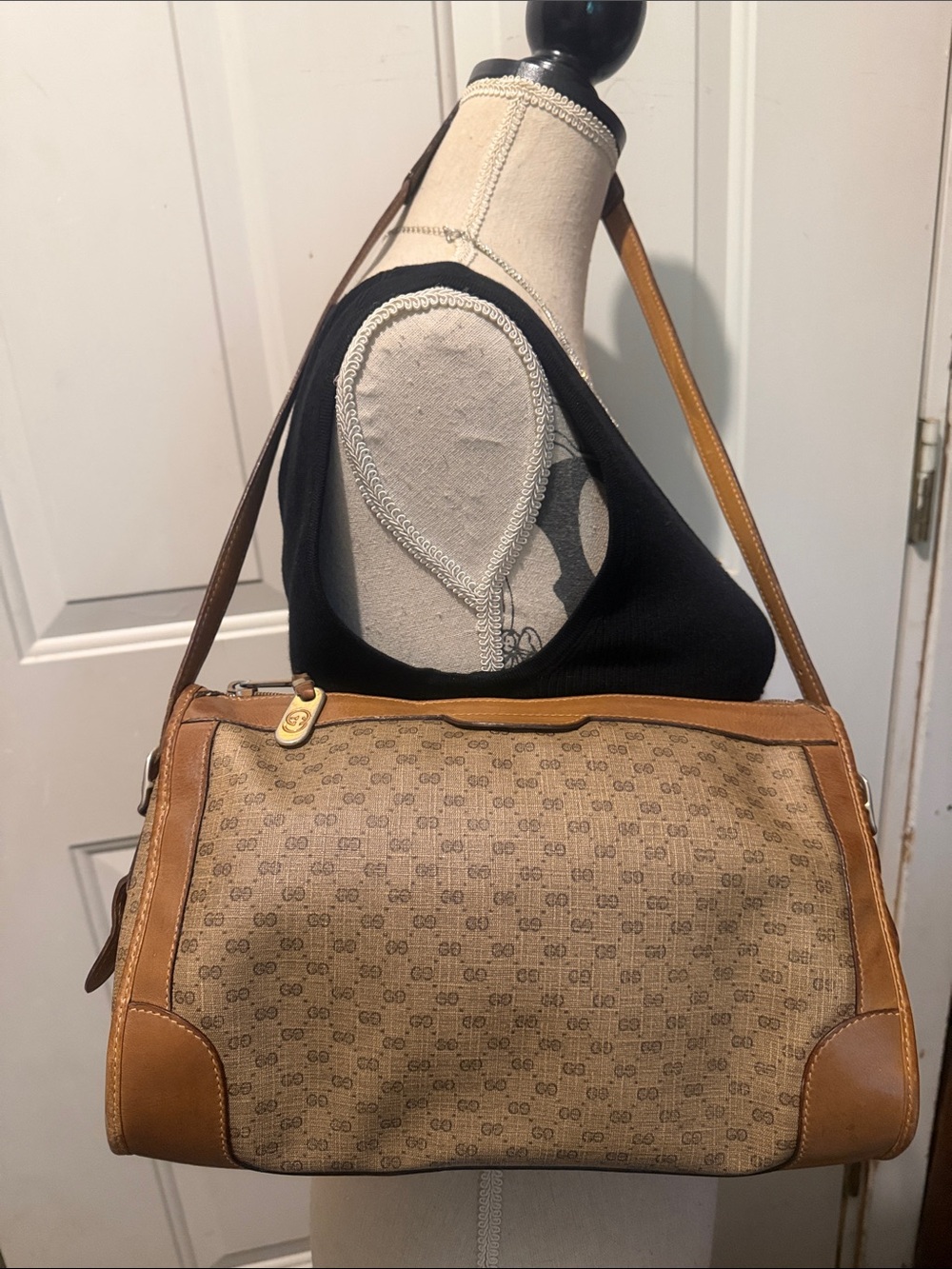 Authentic Gucci Monogram Shoulder Bag - Picture 3 of 11